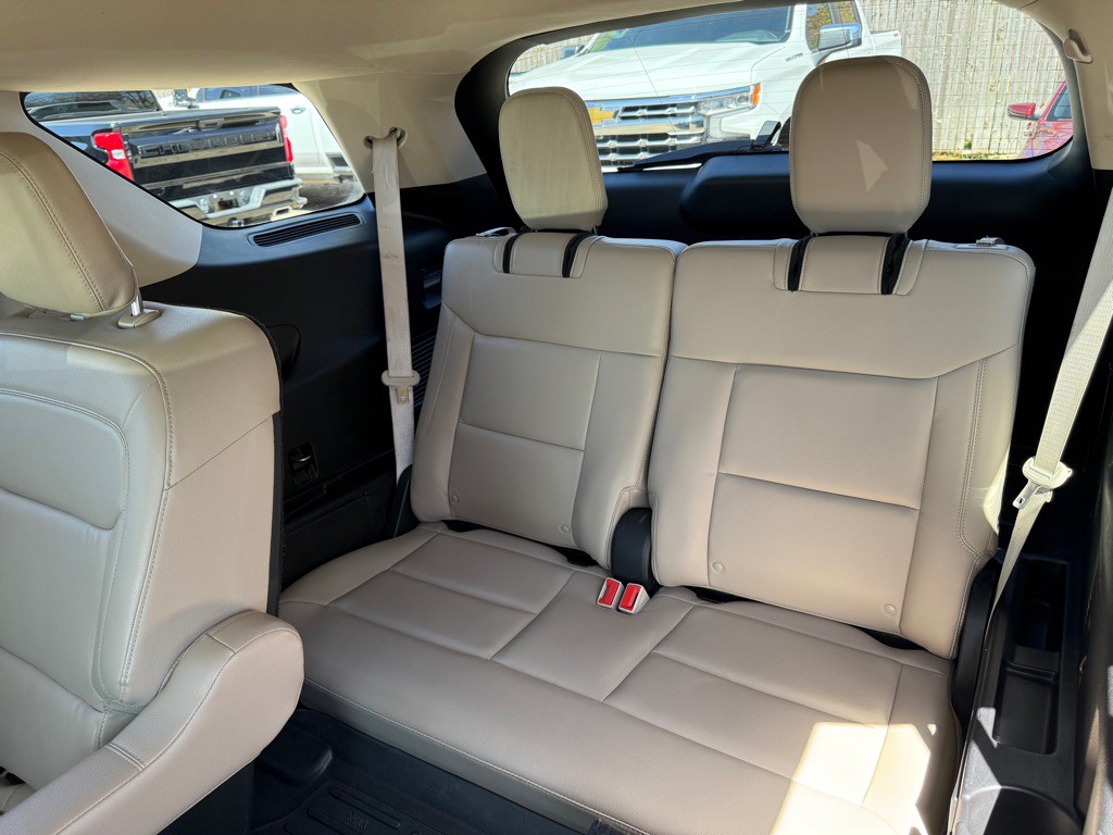 2020 Ford Explorer Image 17