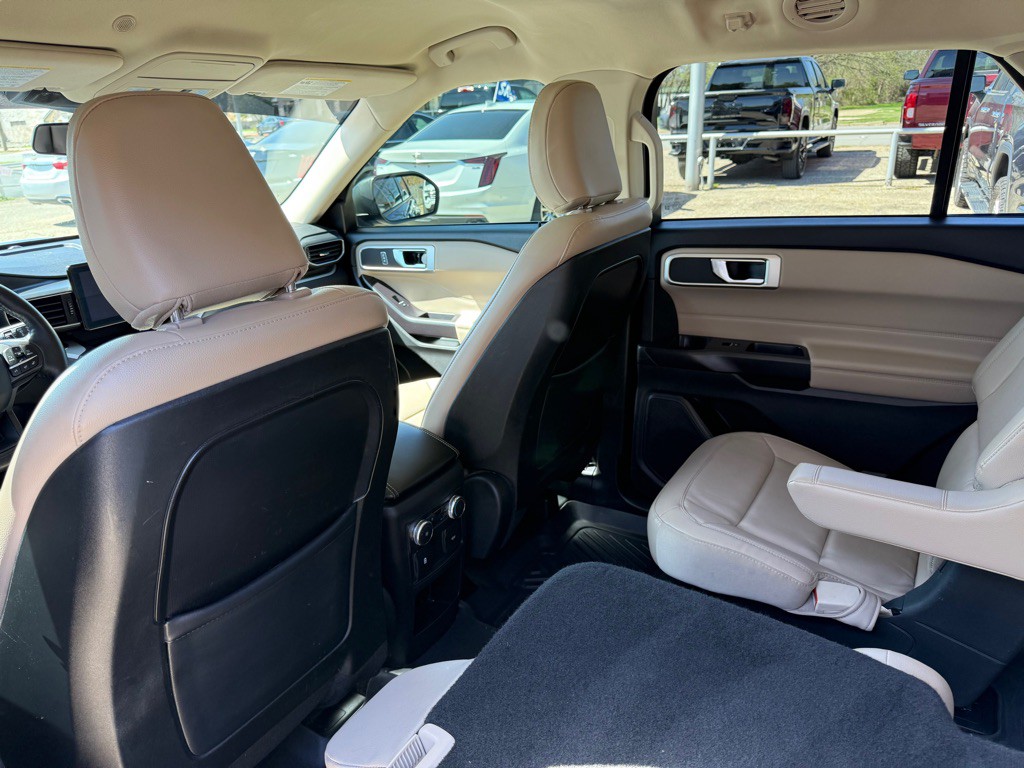 2020 Ford Explorer Image 18