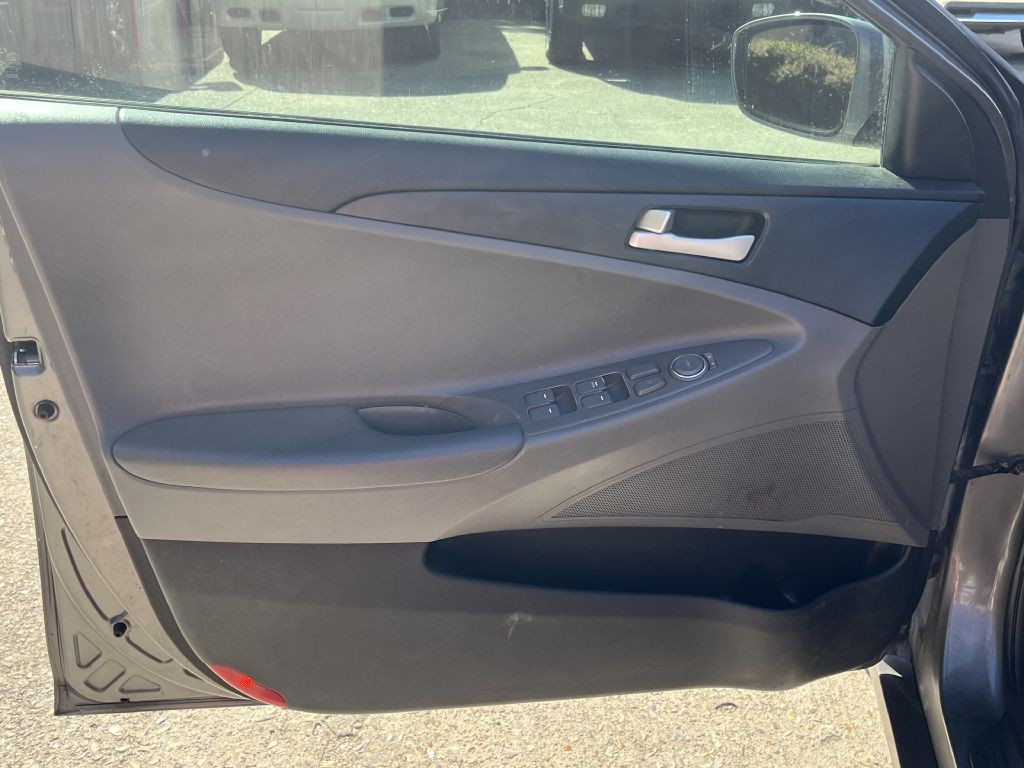 2012 Hyundai Sonata Image 5