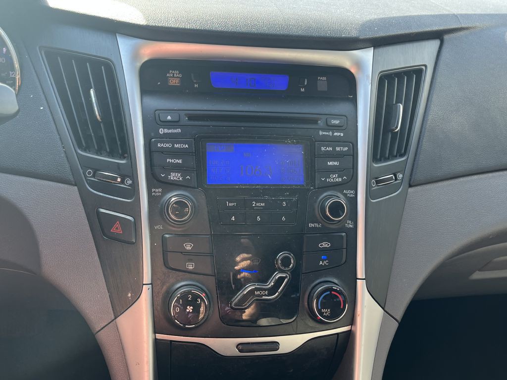 2012 Hyundai Sonata Image 7