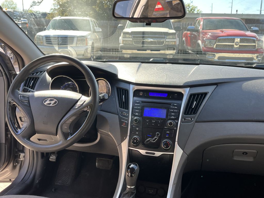 2012 Hyundai Sonata Image 14