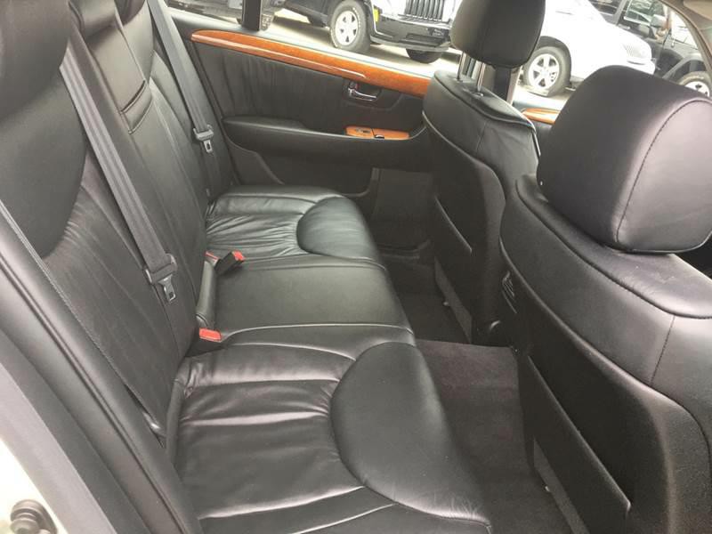 2001 Lexus LS 430 Image 13