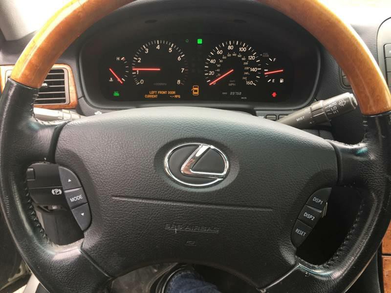 2001 Lexus LS 430 Image 15