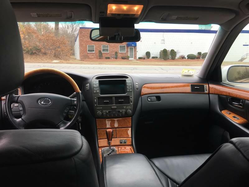 2001 Lexus LS 430 Image 19