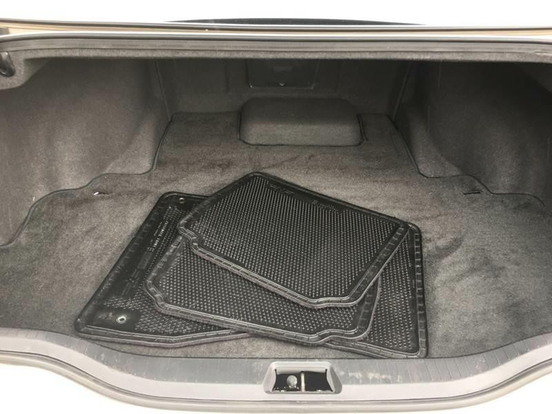 2001 Lexus LS 430 Image 21