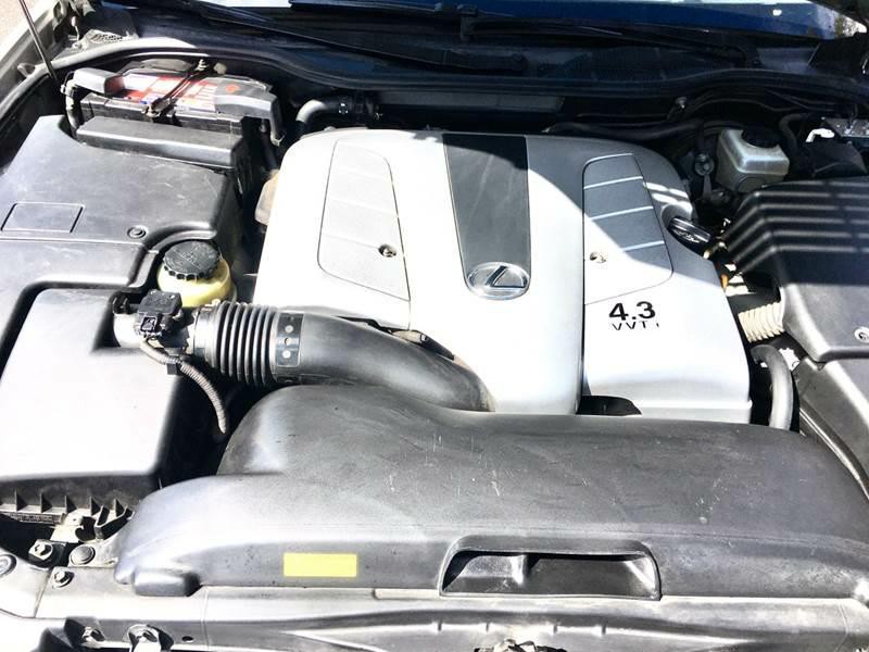 2001 Lexus LS 430 Image 22