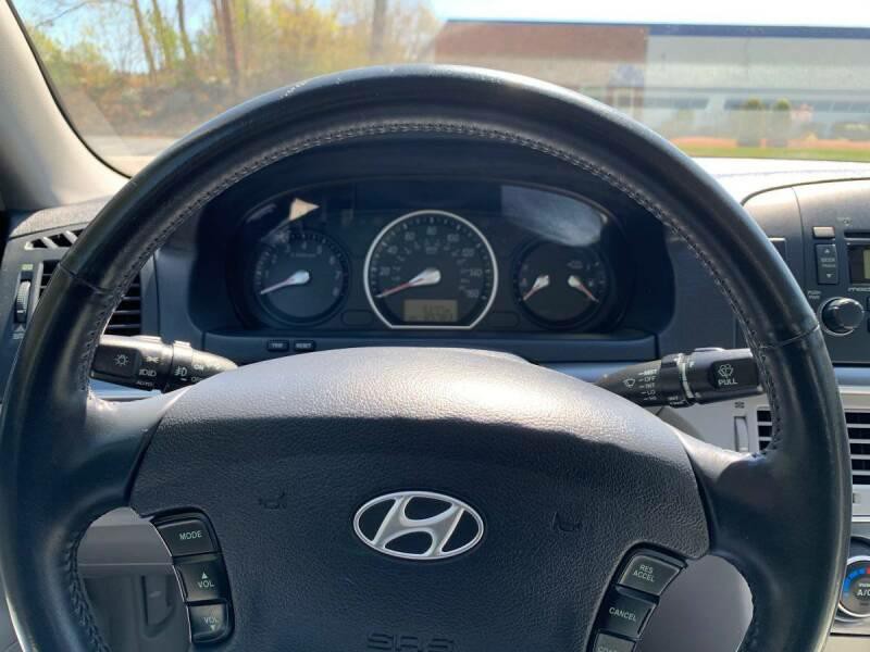 2007 Hyundai Sonata Image 17