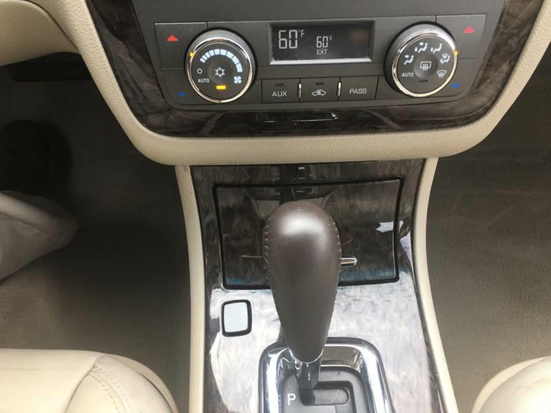 2008 Cadillac DTS Image 21