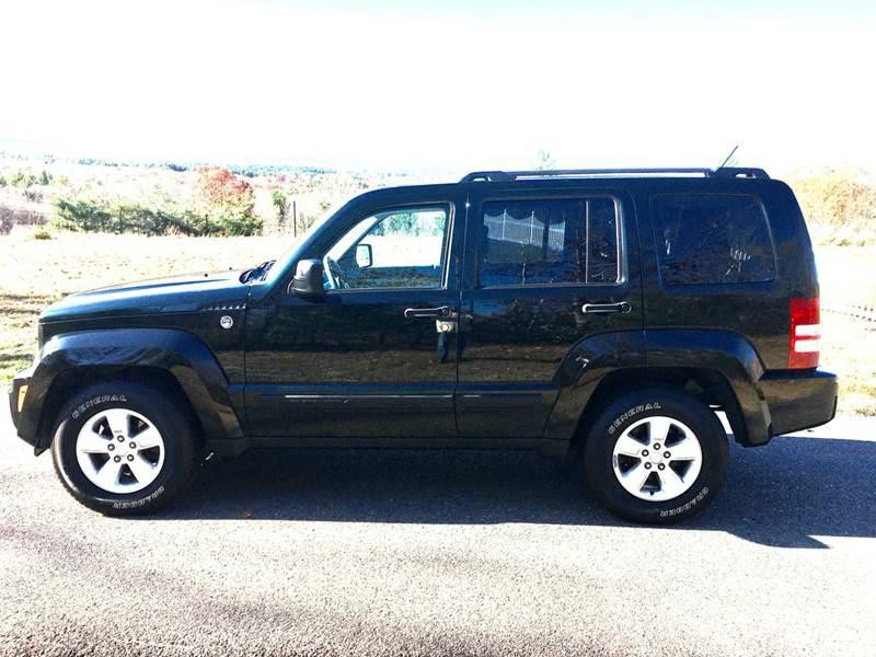 2012 Jeep Liberty Image 3