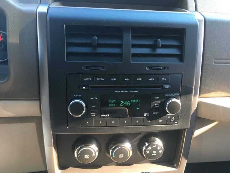 2012 Jeep Liberty Image 20