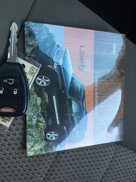 2012 Jeep Liberty Image 25