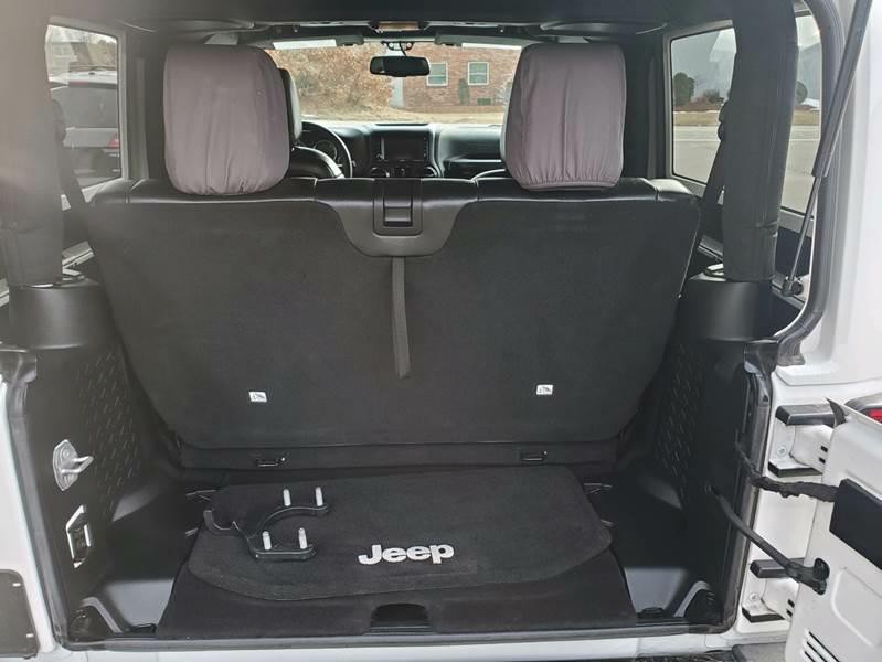2017 Jeep Wrangler Image 10