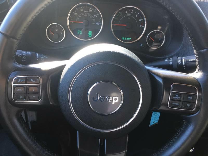 2017 Jeep Wrangler Image 11