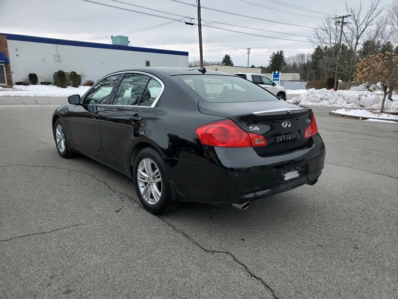2010 INFINITI G37 Image 4