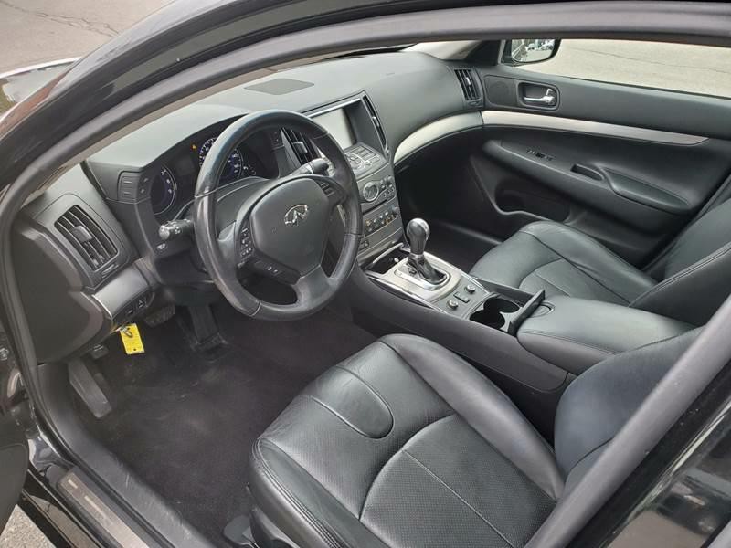 2010 INFINITI G37 Image 6