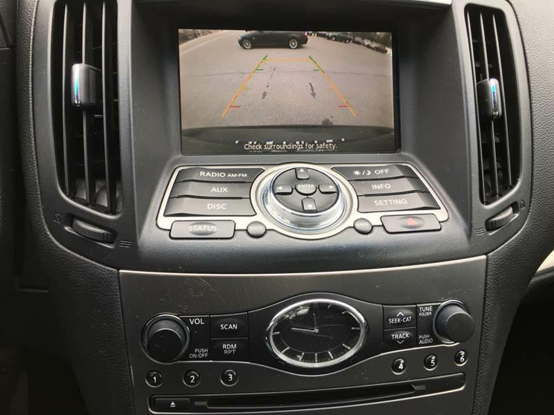 2010 INFINITI G37 Image 19