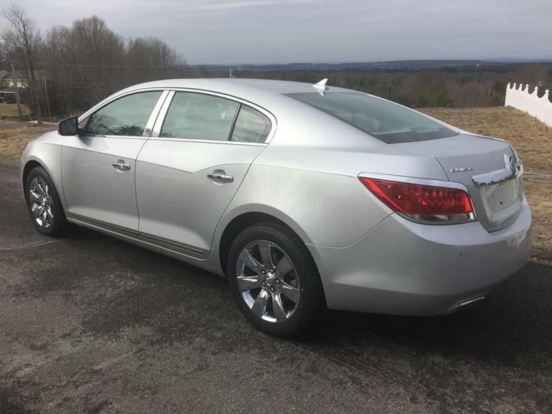 2011 Buick Lacrosse Image 5