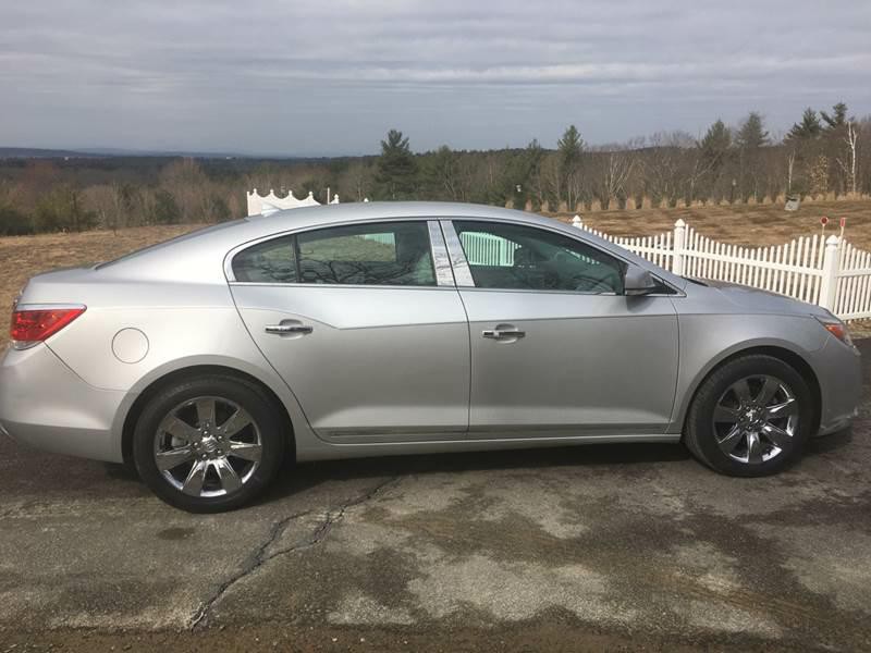 2011 Buick Lacrosse Image 8