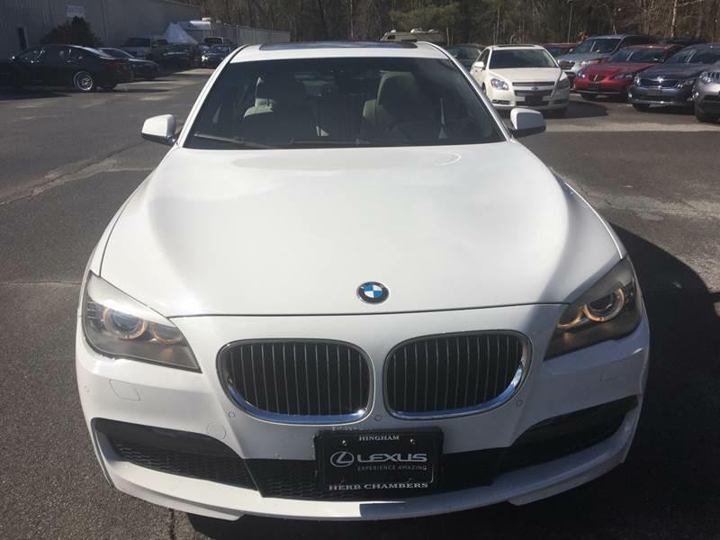 2011 BMW 7 Series Image 9