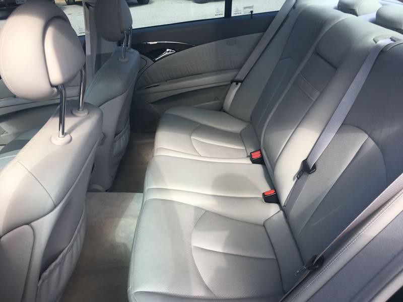 2003 Mercedes-Benz E-Class Image 13