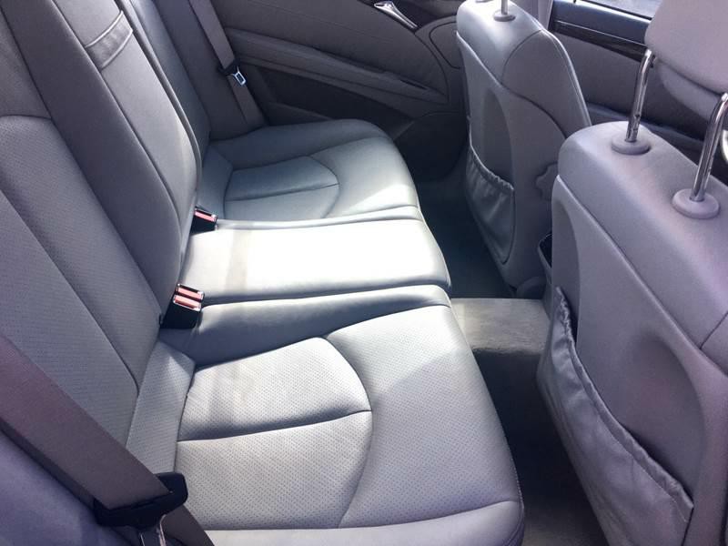 2003 Mercedes-Benz E-Class Image 14