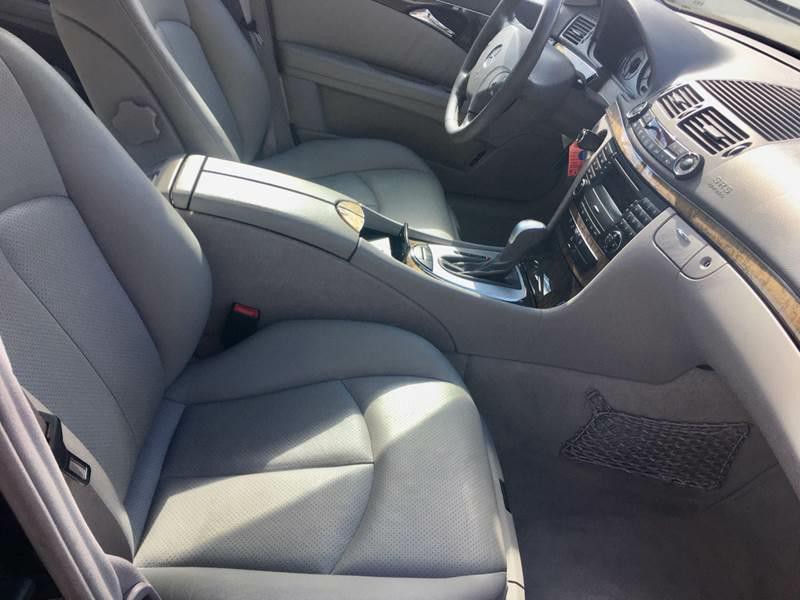 2003 Mercedes-Benz E-Class Image 15