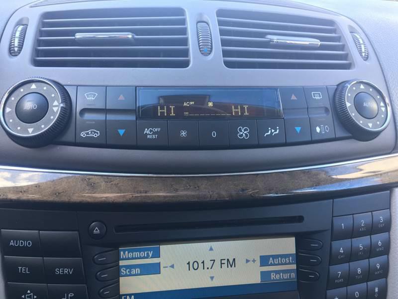 2003 Mercedes-Benz E-Class Image 18