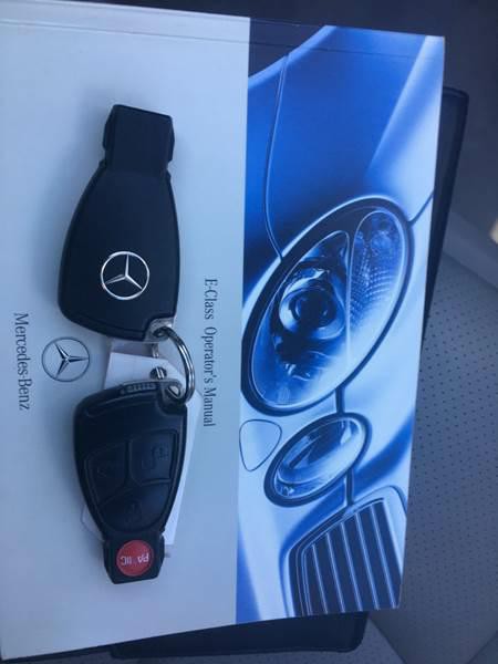 2003 Mercedes-Benz E-Class Image 26