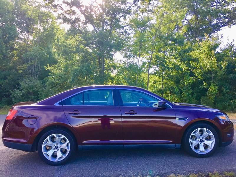 2011 Ford Taurus Image 7