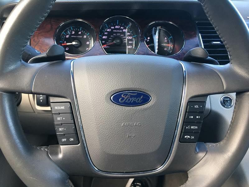 2011 Ford Taurus Image 18