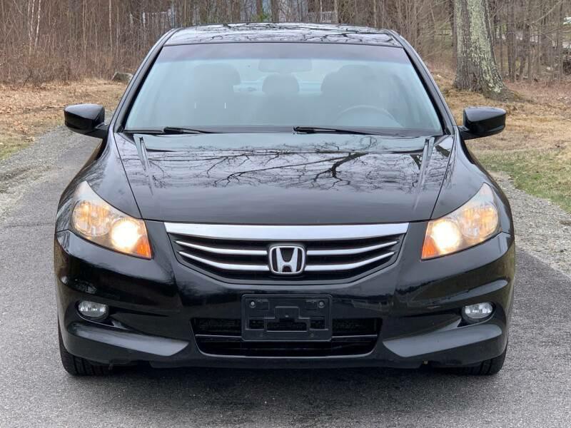2011 Honda Accord Image 2