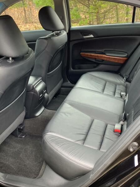 2011 Honda Accord Image 11