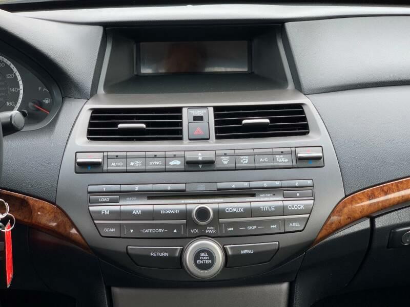 2011 Honda Accord Image 17
