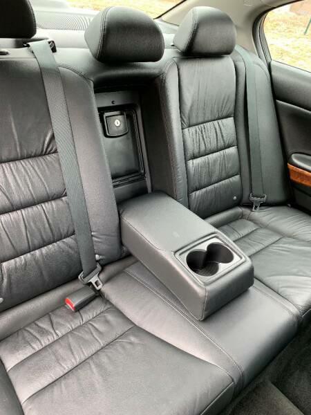 2011 Honda Accord Image 24