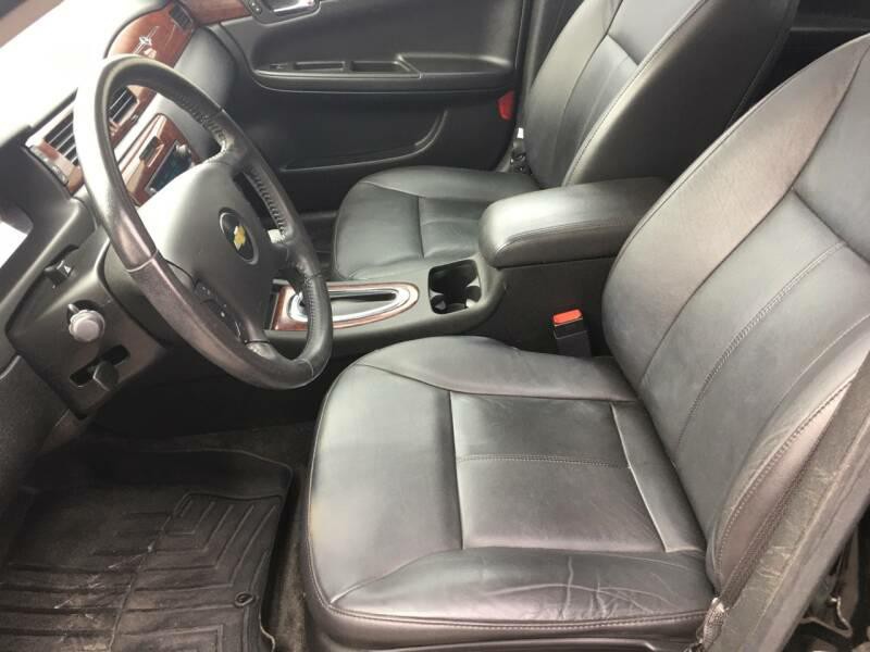 2011 Chevrolet Impala Image 11