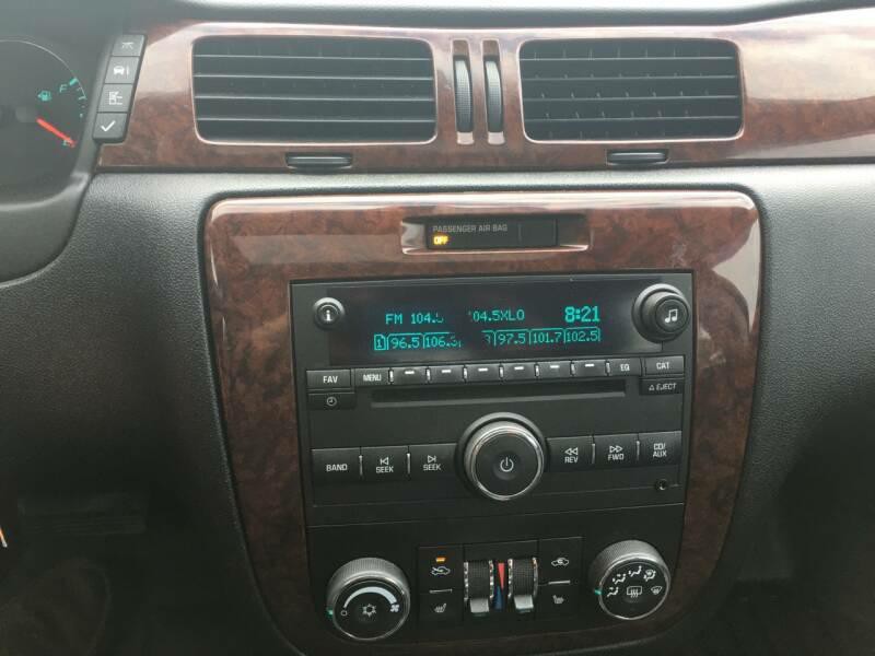 2011 Chevrolet Impala Image 17