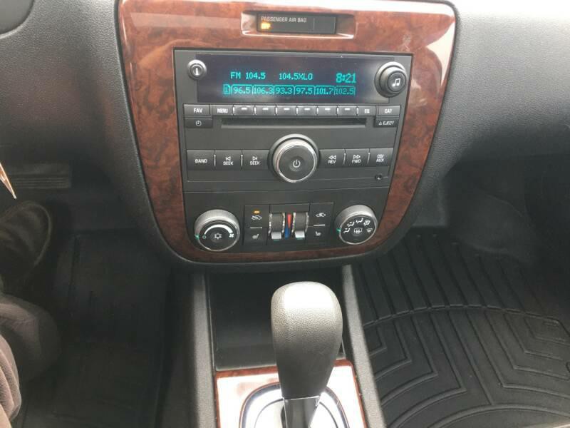 2011 Chevrolet Impala Image 18
