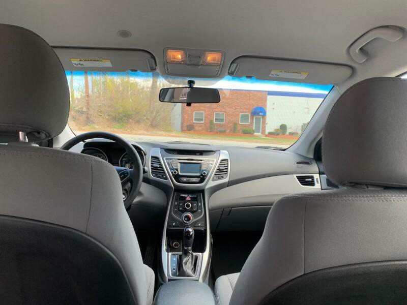 2014 Hyundai Elantra Image 15