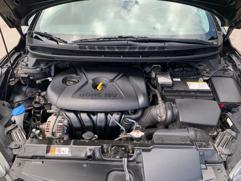 2014 Hyundai Elantra Image 22