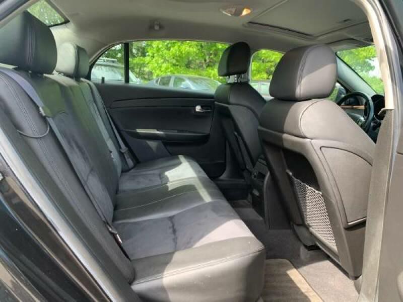 2009 Chevrolet Malibu Image 13