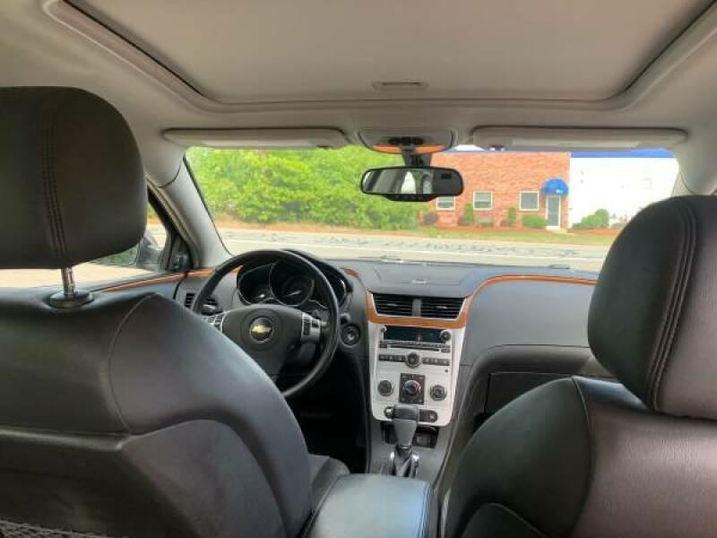 2009 Chevrolet Malibu Image 15