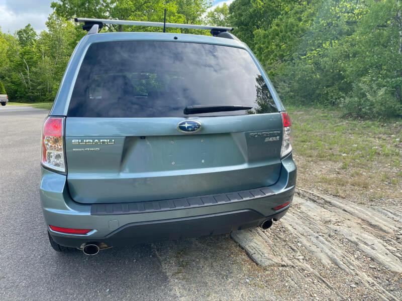 2011 Subaru Forester Image 6