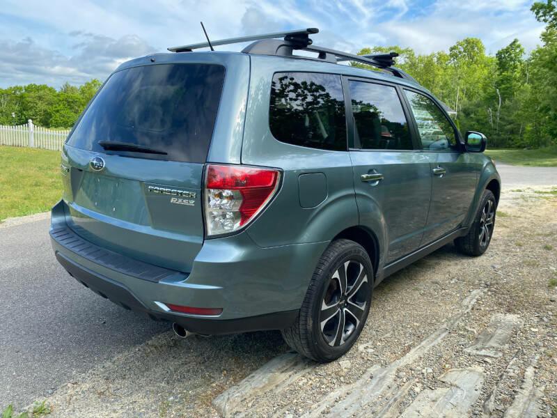 2011 Subaru Forester Image 8