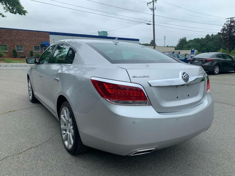 2010 Buick Lacrosse Image 3