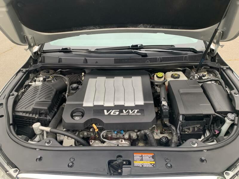 2010 Buick Lacrosse Image 24