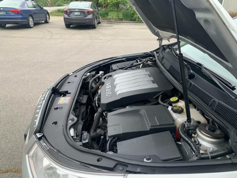 2010 Buick Lacrosse Image 25