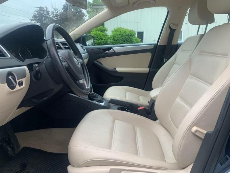 2014 Volkswagen Jetta Image 11