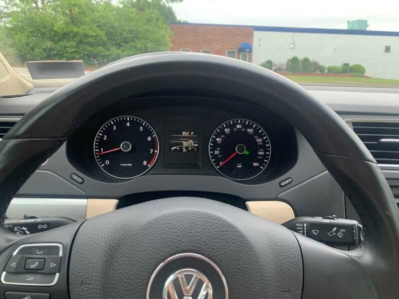 2014 Volkswagen Jetta Image 16