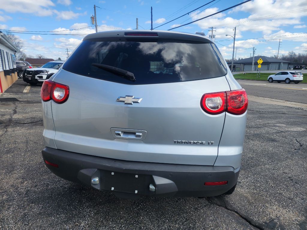 2011 Chevrolet Traverse Image 4