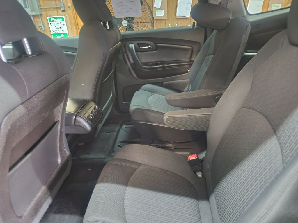 2011 Chevrolet Traverse Image 6